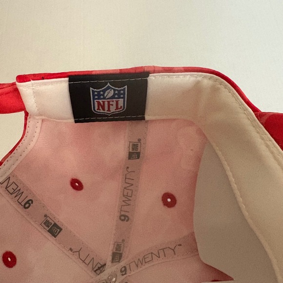 New Era San Francisco 49ers Womens 9Twenty Floral Camo Adjustable Hat‎ - Picture 7 of 8